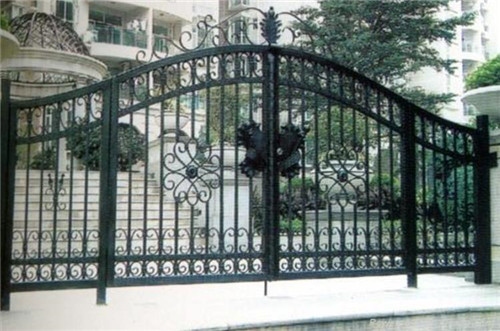 铁艺制作生产在如此高温的夏季应该要注意什么问题